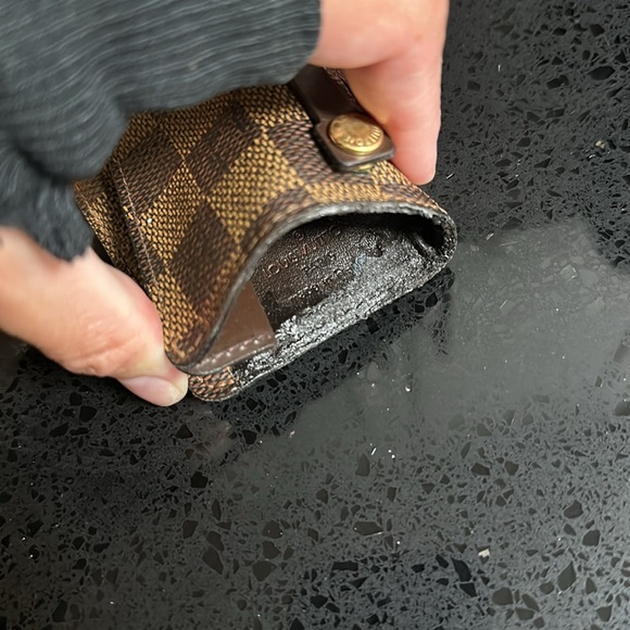 Authentic Louis Vuitton Damier Ebene Key Ring Card Holder - Picture 5 of 14